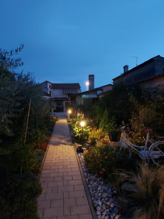 Apartments Marija อูมัค ภายนอก รูปภาพ
